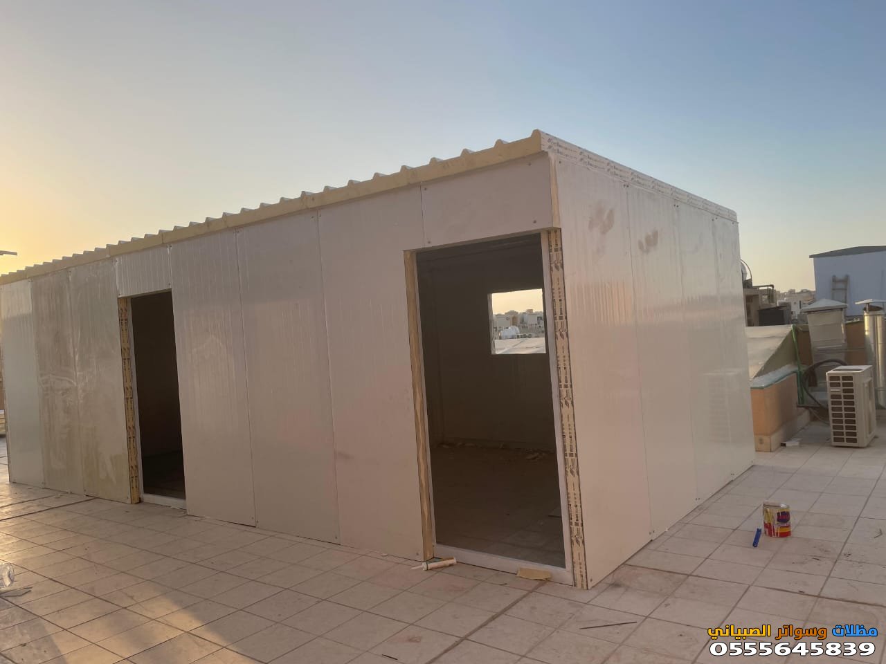 تركيب غرف ساندوتش بانل بالرياض 0555645839 مؤسسة السعيدة للمظلات والسواتر الساندوتش بانل في الرياض